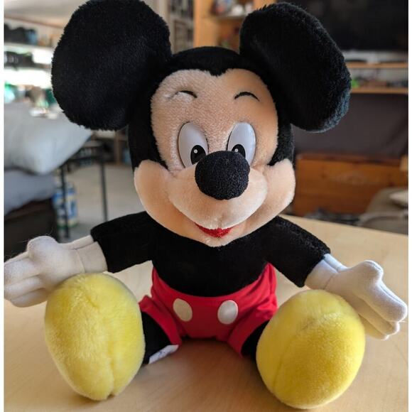 🌼1980s Stuffed Mickey Mouse - Picture 1 of 3